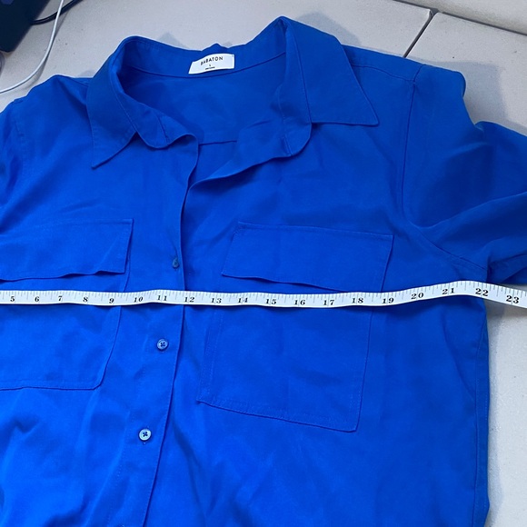 Aritzia Babaton Utility Shirt Vibrant Blue long sleeve button front size Large - Picture 9 of 13